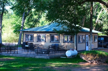 Cedar Creek Lodging & Rv Park,United States Of America>>Montrose,1 star