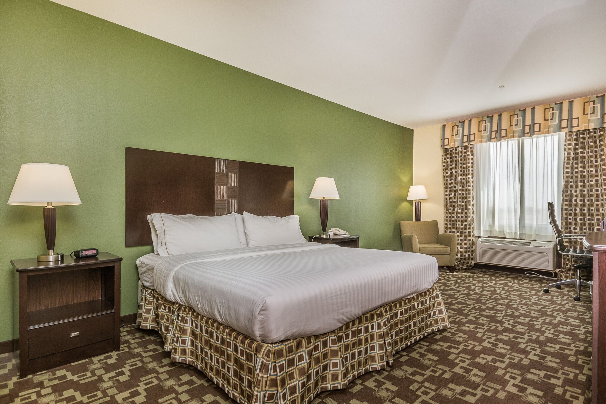 holiday inn express hotel and suites dumas by ihg