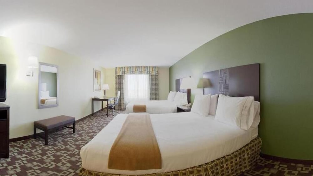 holiday inn express hotel and suites dumas by ihg