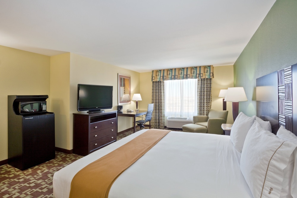 holiday inn express hotel and suites dumas by ihg