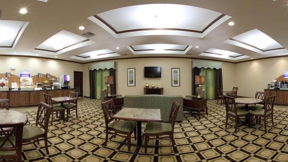 holiday inn express hotel and suites dumas by ihg