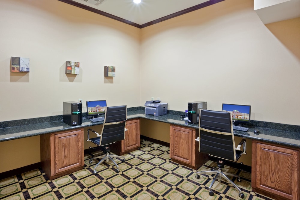 holiday inn express hotel and suites dumas by ihg