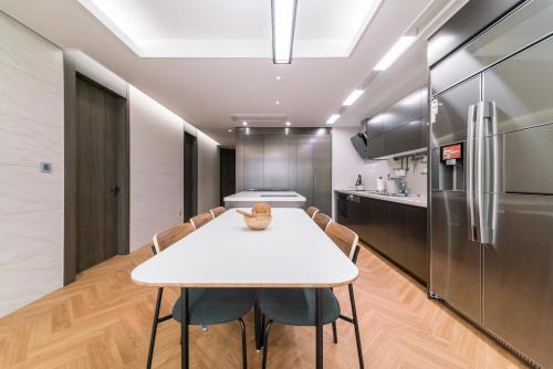 le collective busan station