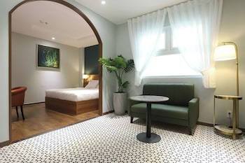 lanura apartments and hotel by zuzu