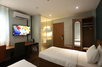 lanura apartments and hotel by zuzu