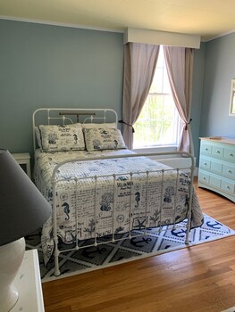 captain sweetsers inn