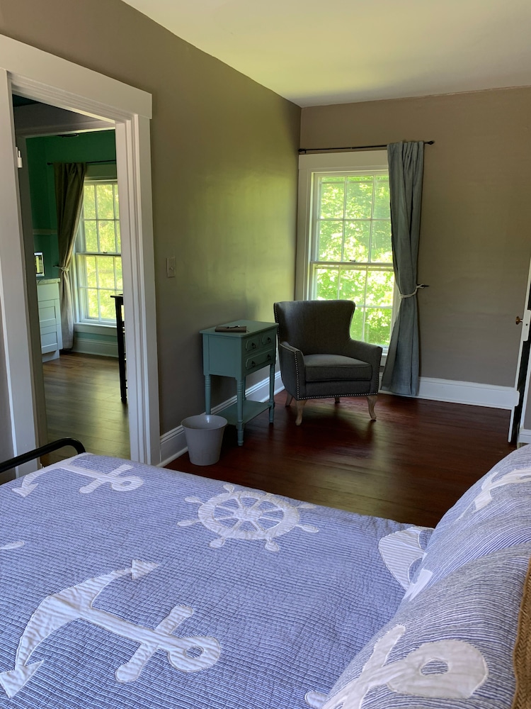 captain sweetsers inn