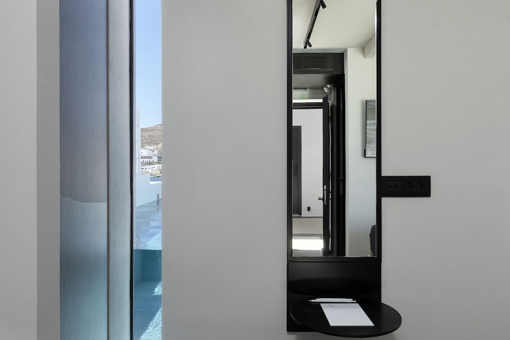 cubic mykonos seafront design suites