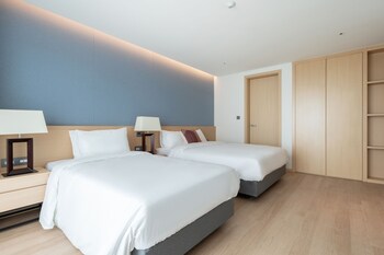 c one island hotel and resort jaeundo