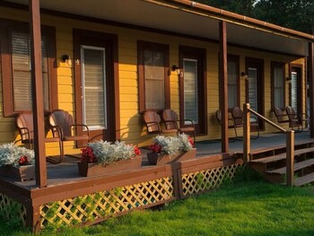 Trout House Village Resort,,3 star