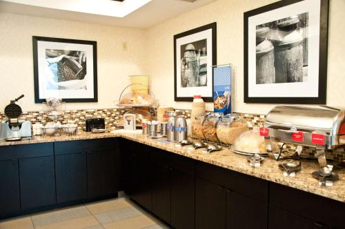 hampton inn east windsor