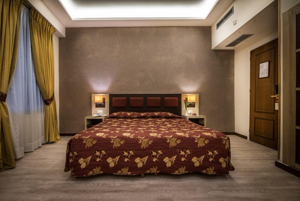 rex hotel