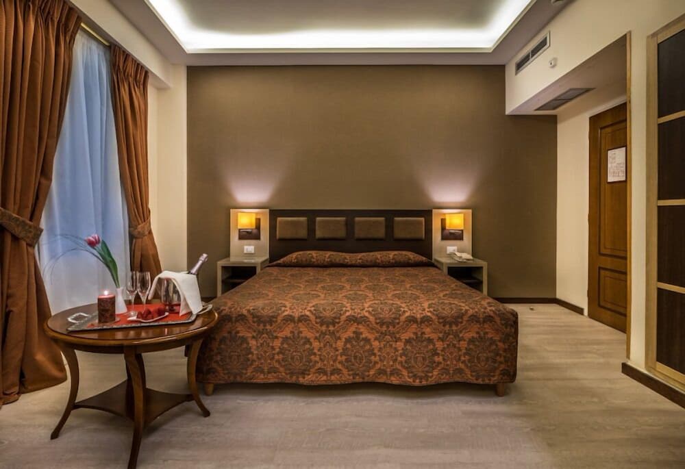 rex hotel