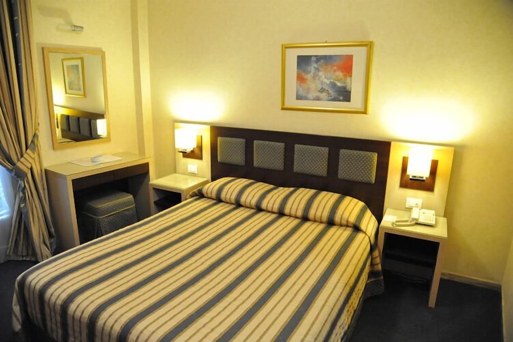 rex hotel