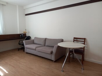qsa anora spaces metropolis alphaville