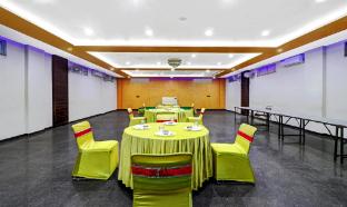 itsy hotels anjali mahal 500 mtrs from mathura railway station