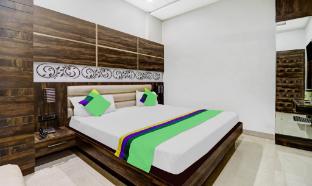 itsy hotels anjali mahal 500 mtrs from mathura railway station