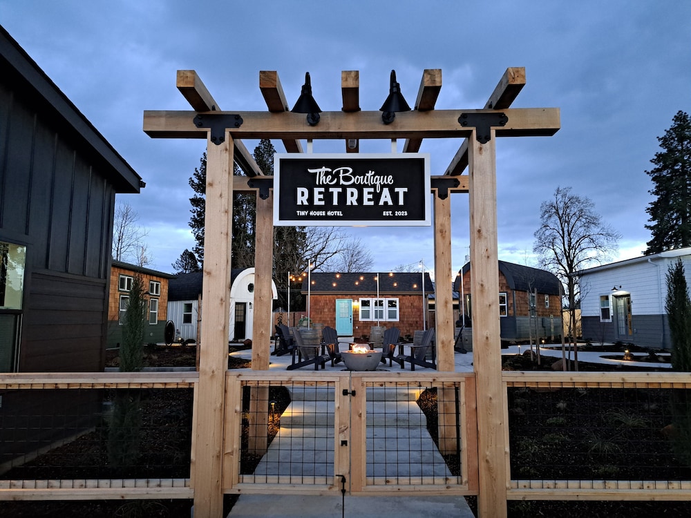 the boutique retreat