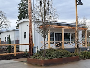 the boutique retreat