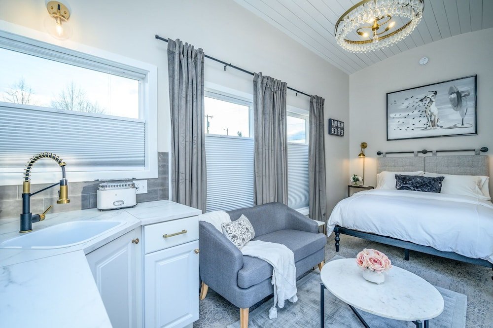 the boutique retreat