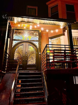 L 3 Downtown Newark Guesthouse,United States Of America>>Newark,3 star