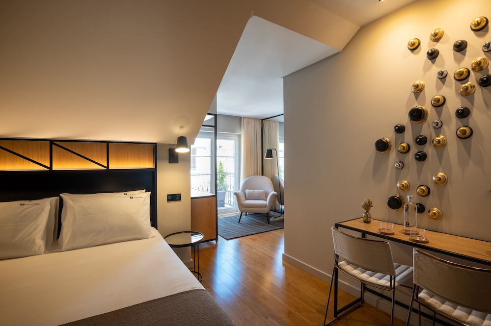 ferraria xvi flh hotels