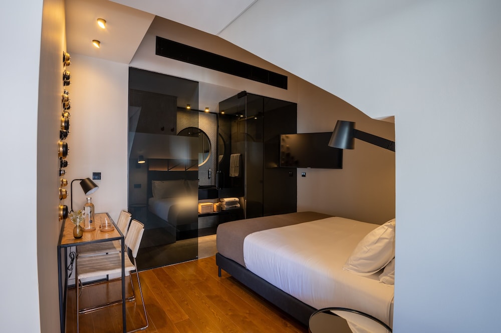 ferraria xvi flh hotels