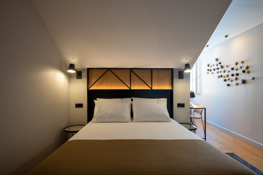ferraria xvi flh hotels