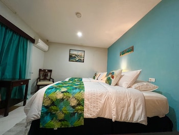 one south place hotel