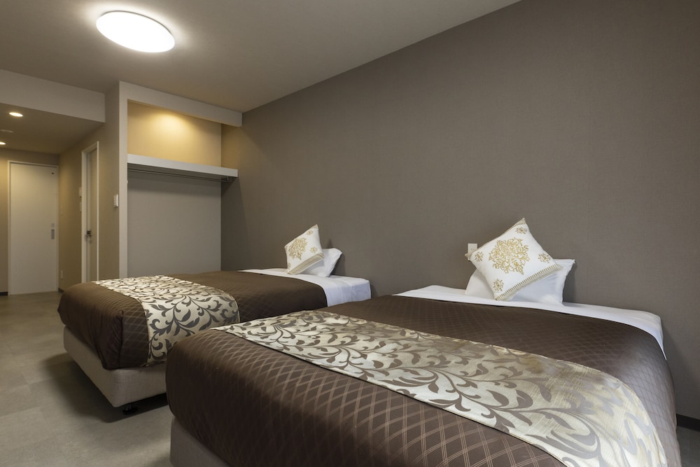 mr kinjo miyakojima aparagi resort 1