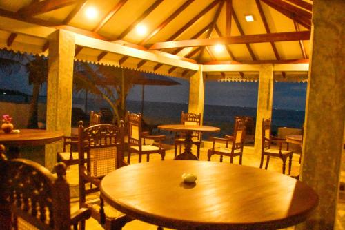 oriental rest hikkaduwa
