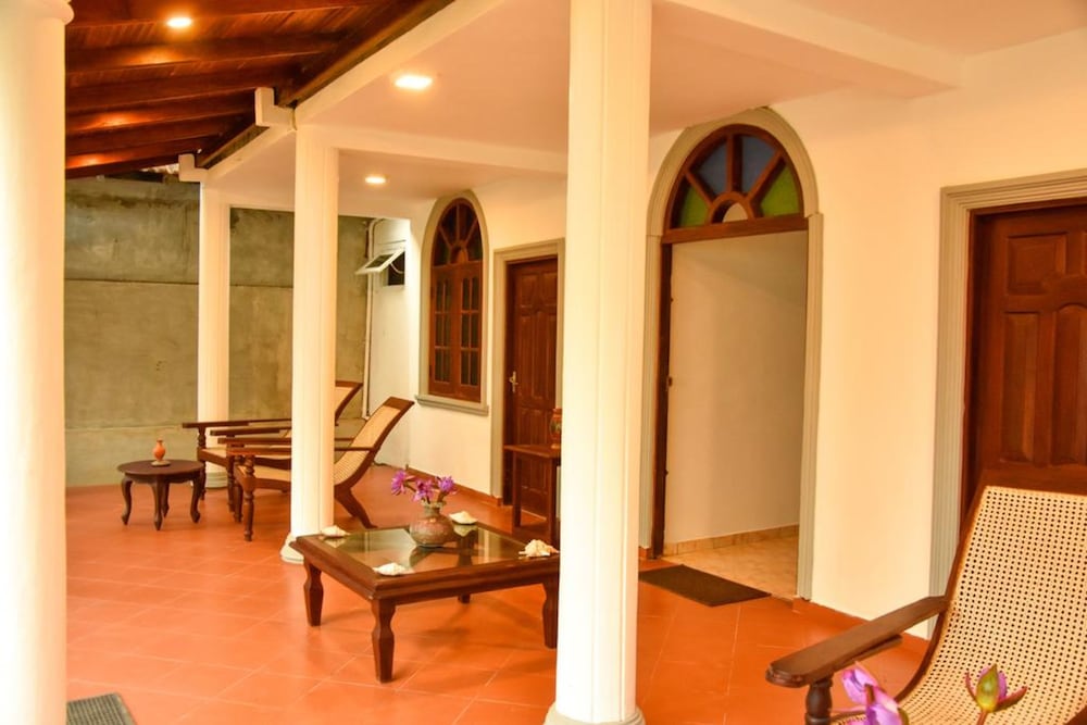 oriental rest hikkaduwa