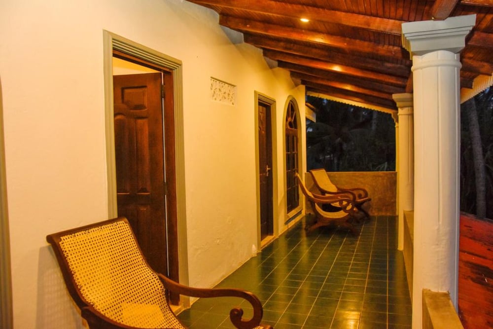oriental rest hikkaduwa