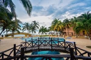 reef yucatan hotel and convention center all inclusive