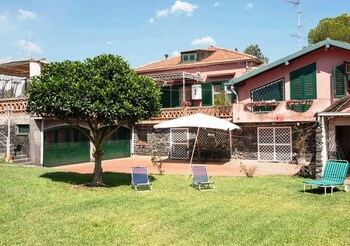 casa guardia bilocal apartment near the sea