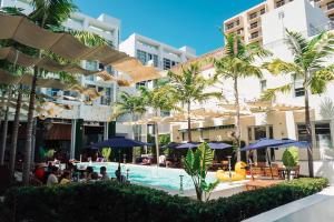 The Fairwind Hotel,Miami>>Collins Avenue Shopping Area,4 star