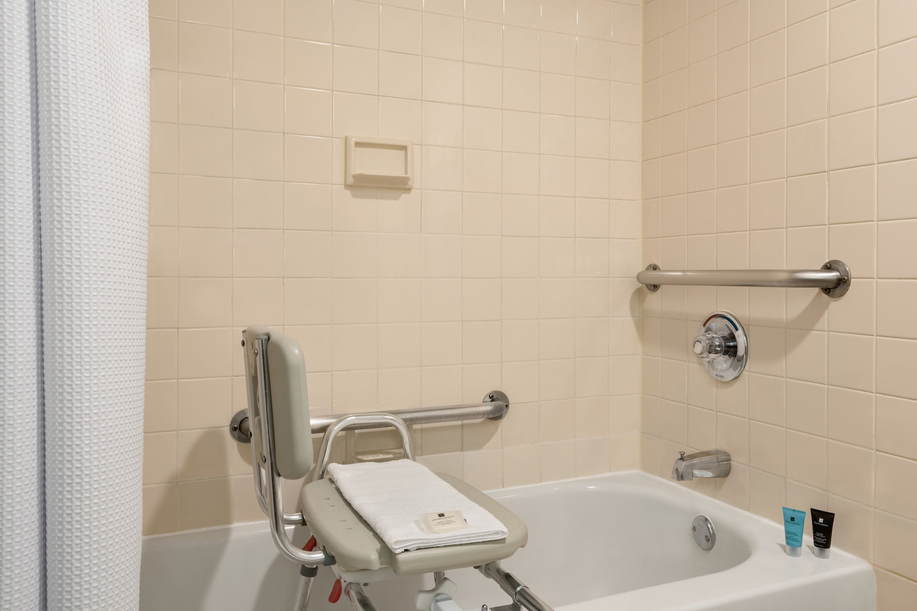 crowne plaza englewood by ihg