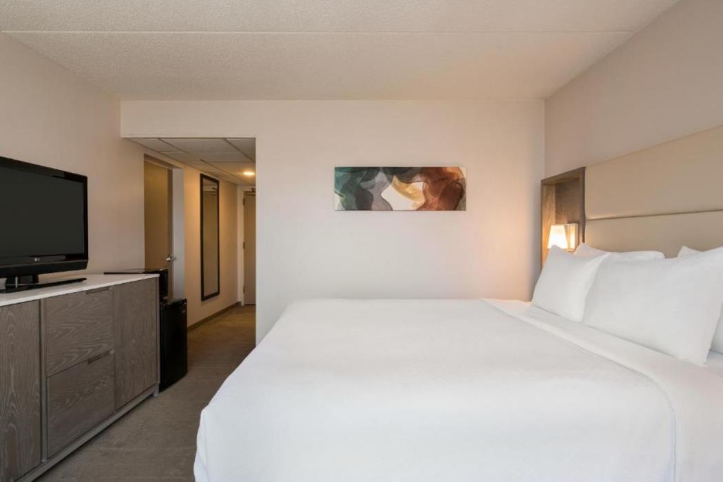 crowne plaza englewood by ihg
