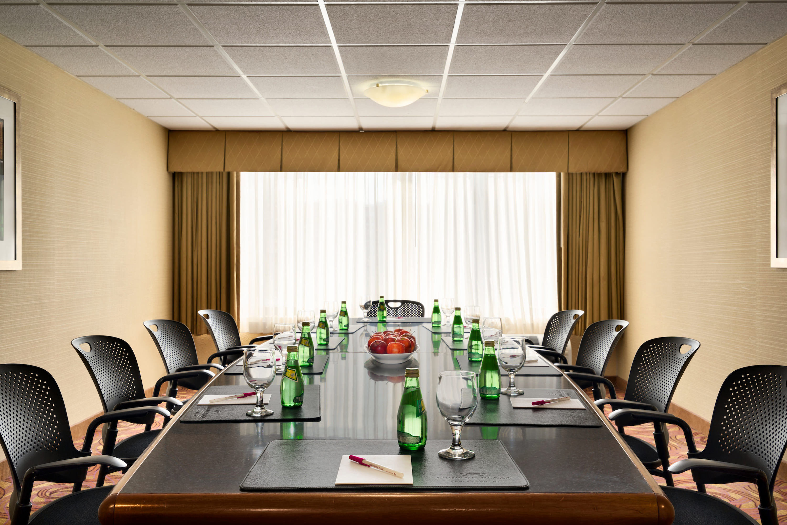 crowne plaza englewood by ihg