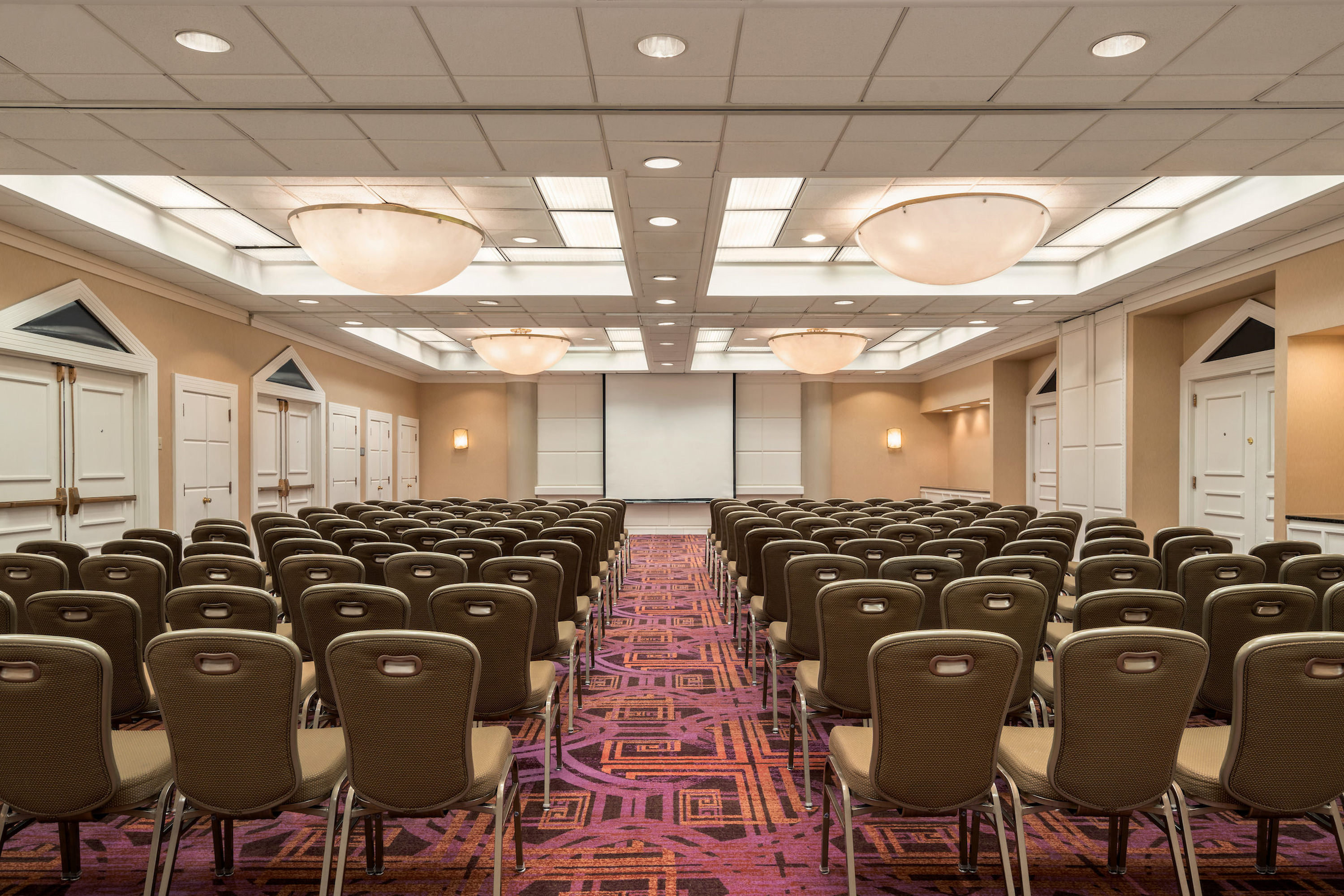 crowne plaza englewood by ihg