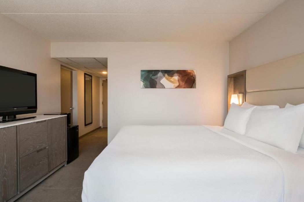 crowne plaza englewood by ihg