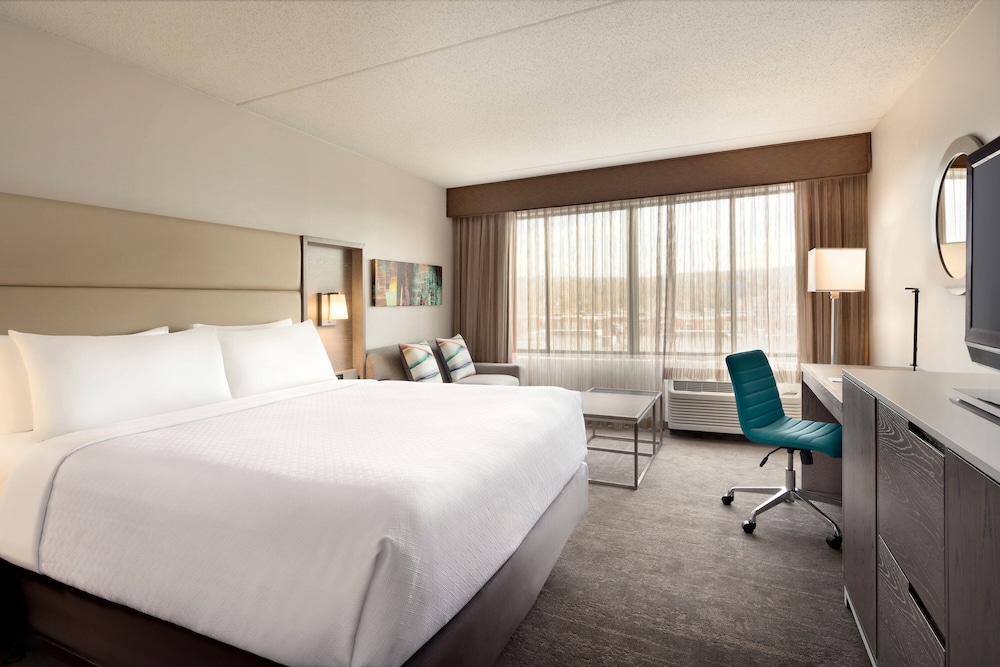 crowne plaza englewood by ihg