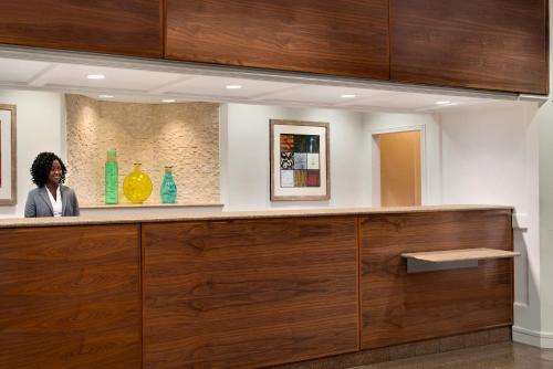 crowne plaza englewood by ihg