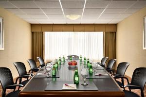 crowne plaza englewood by ihg