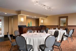 crowne plaza englewood by ihg