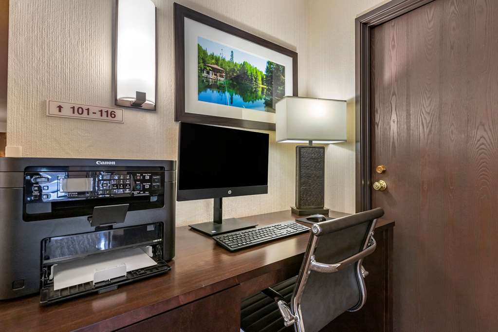 comfort inn manistique