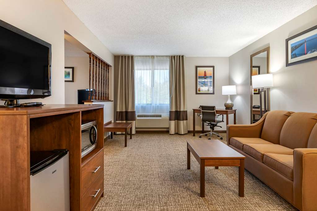 comfort inn manistique