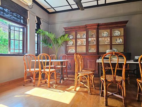 Havelock Place Bungalow,Dutugemunu>>Colombo,3 star