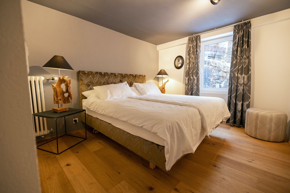home hotel arosa
