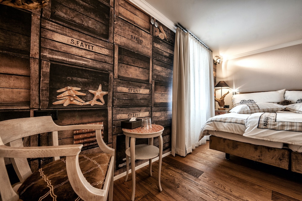 home hotel arosa
